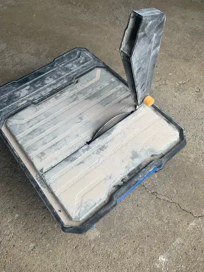 Mastercraft wet tile saw, View more