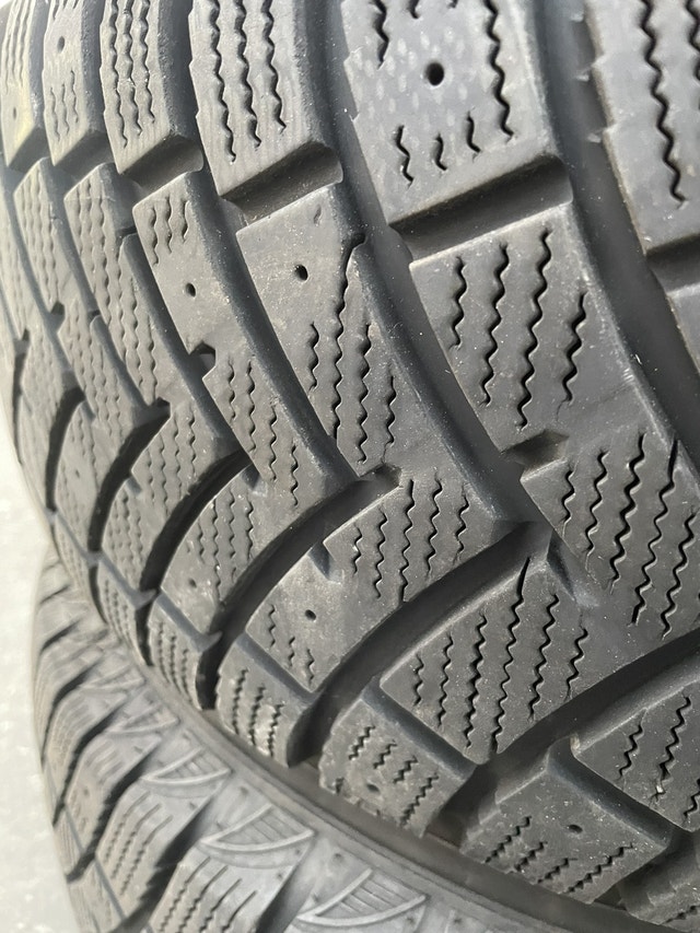 Honda Civic Winter Tire Set 205/65R15 Winter Tires on 5x114 Rims