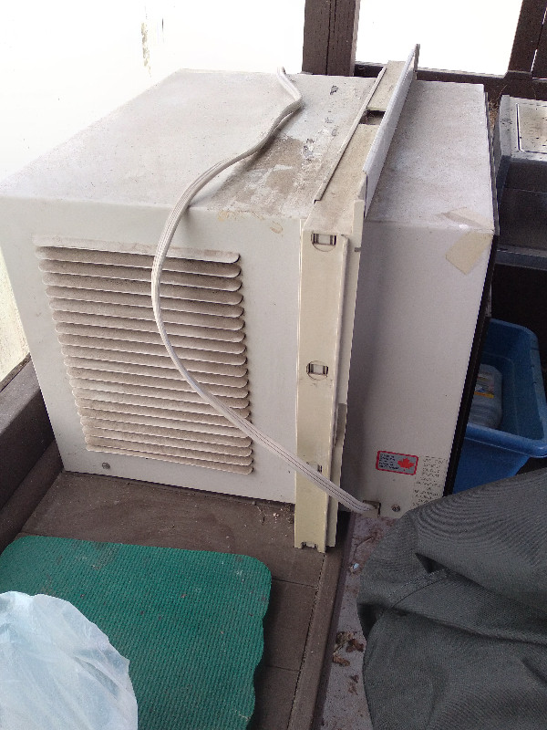 Window Air conditioner in Heating, Cooling & Air in Kitchener / Waterloo - Image 2