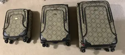 Ricardo Beverly Hills 3 piece luggage set, View more