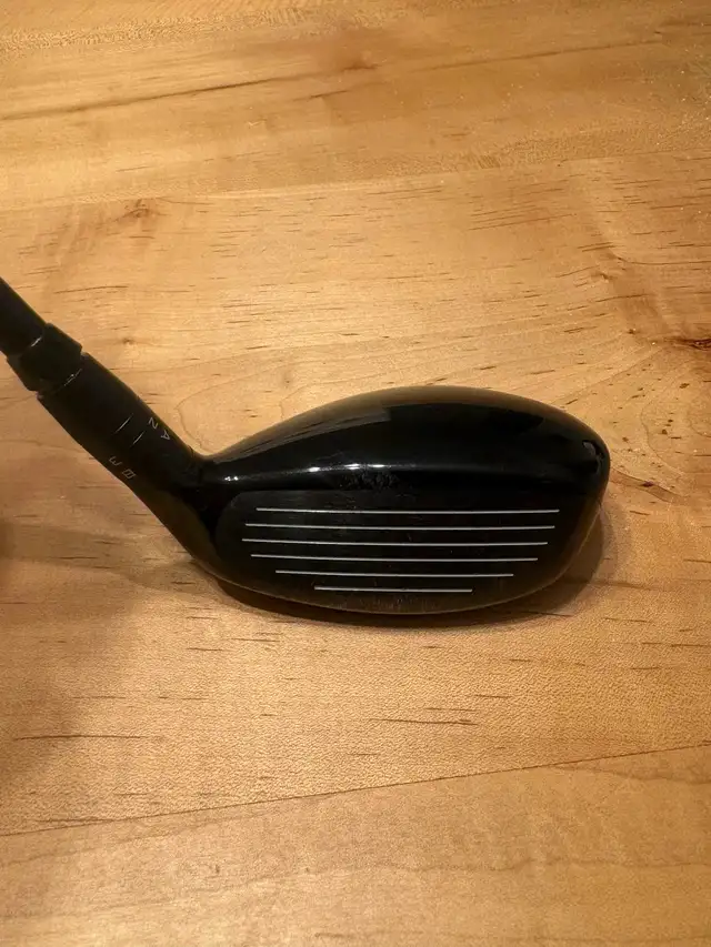 LH Titleist GT2  5 Hybrid (24 Degree) in Golf in Ottawa - Image 5