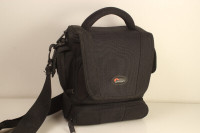 Lowepro Edit 120 Camera Shoulder Bag for small camcorder