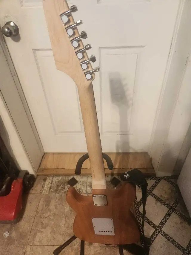 DIY kit guitar 526212462701465603