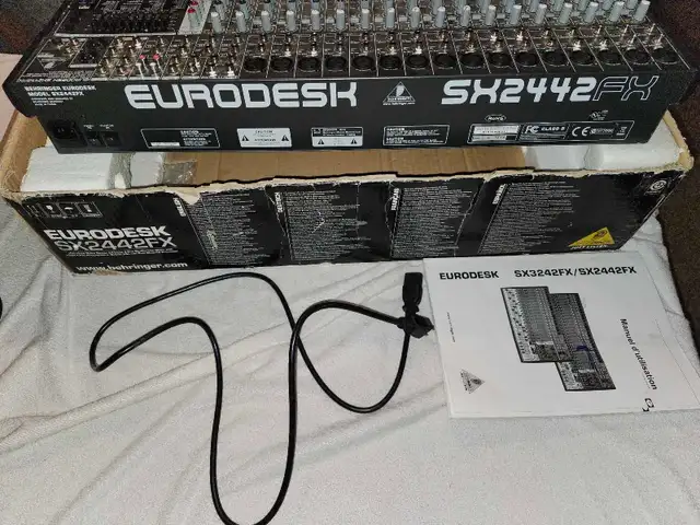 behringer mixer65680481353090122