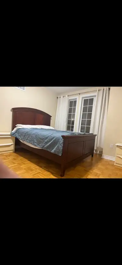 One room available on the upper level for rent. It’s a private and furnished room. Including wifi, u...