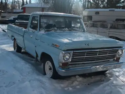 1968 Ford F-100 302 roller lifter motor new holley carb, new distrbutor,new plug wires,new cobra val...