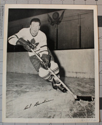 1945-54 Quaker Oats Hockey Photo NHL Cal Gardner Maple Leafs