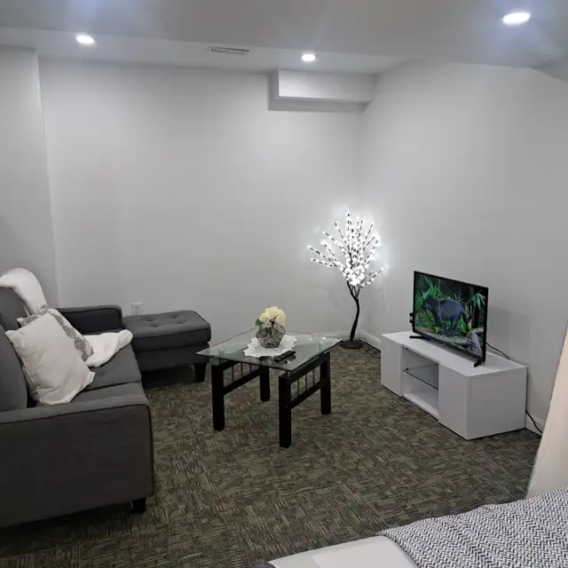 PRIVATE STUDIO – FULLY FURNISHED – $1500/month in Short Term Rentals in Oshawa / Durham Region - Image 5
