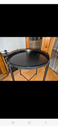 Round tray metal end/side table black