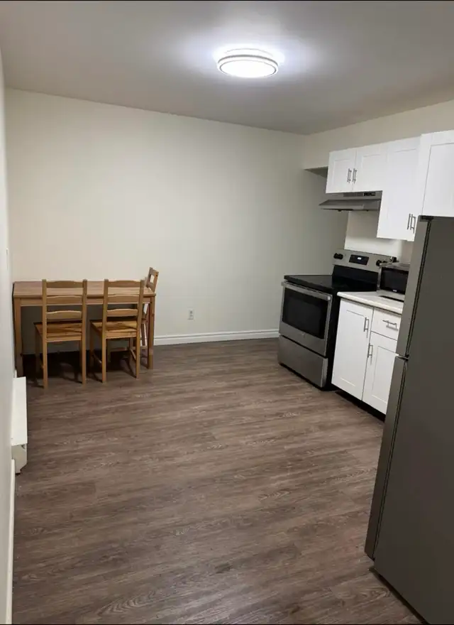 3 Rooms available for Rent walking distance from University of in Long Term Rentals in Kitchener / Waterloo - Image 10