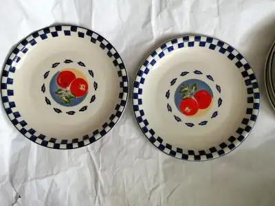 2 VINTAGE CAMEO APPLE FOLKCRAFT STONEWARE DINNER PLATES, View more