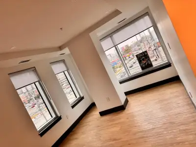 I am offering a room for rent in a well-lit and modern space. The apartment features large windows,...