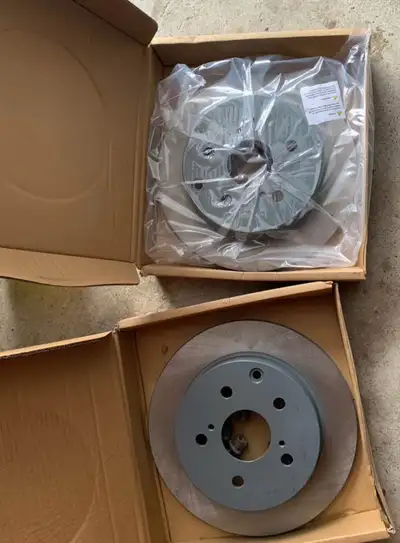 (2) New brake rotors for 2009-2018 Toyota Rav 4, will not fit hybrid model.