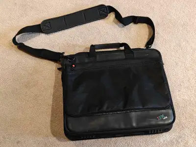 Free Laptop carrying bag, View more