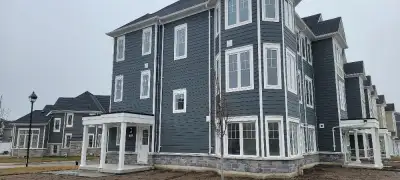 LEASE - 3 bedrooms/4 Baths Townhouse in Wasaga Beach
