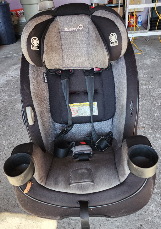 Safety 1st - Used Car seat in Strollers, Carriers & Car Seats in Ottawa