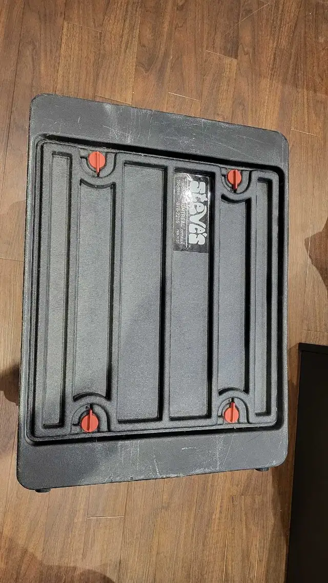 Rackmount SKB 8 espaces in Pro Audio & Recording Equipment in Sherbrooke - Image 5