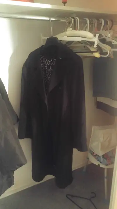 Manteau pour dame. Woman's coat. Medium, View more