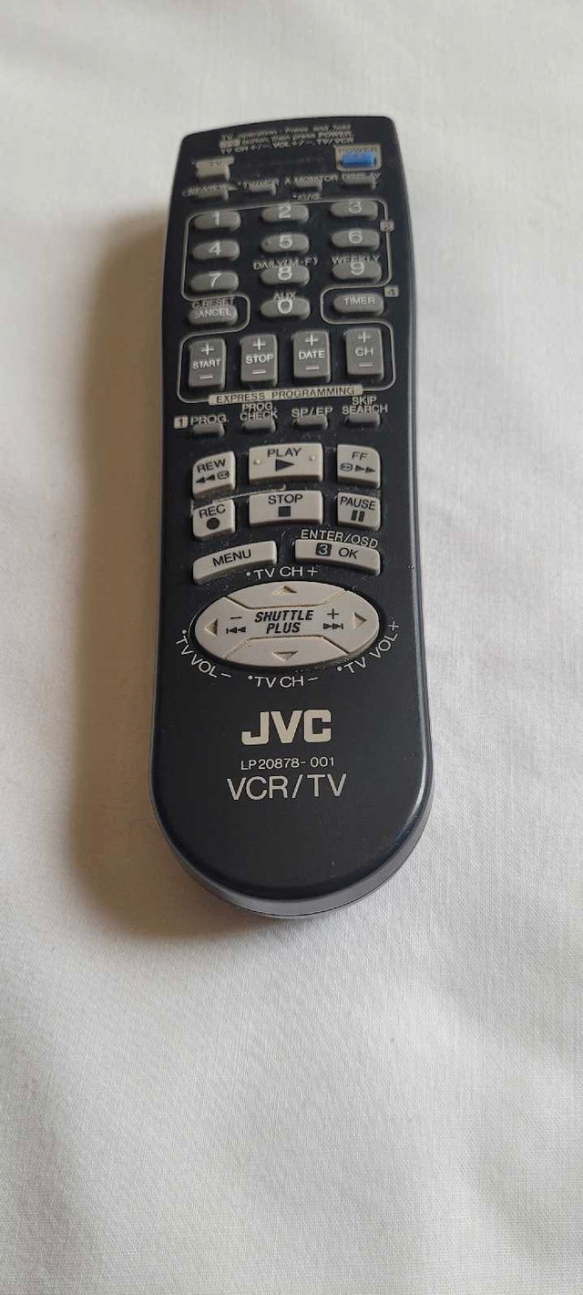 JVC LP20878-001 remote control for VCR/TV dans Accessoires pour télé et vidéo  à Ville de Montréal - Image 4