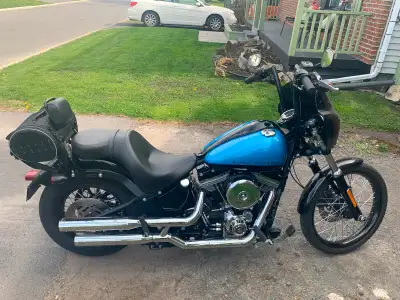 Moto Harley Davidson 2011 demande 6500$ info sur demande merci