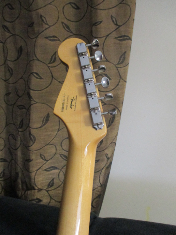 Squier Classic Vibe 60's Strat in Guitars in Cranbrook - Image 3