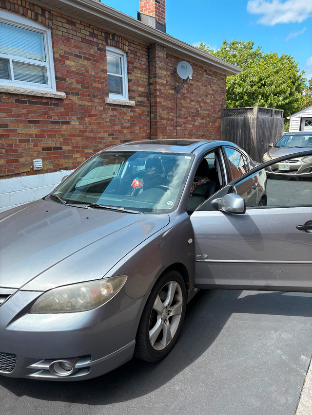 Mazda 3 2004 in Cars & Trucks in City of Toronto