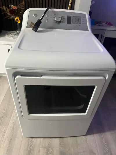 GE Washer and Dryer Set, View more