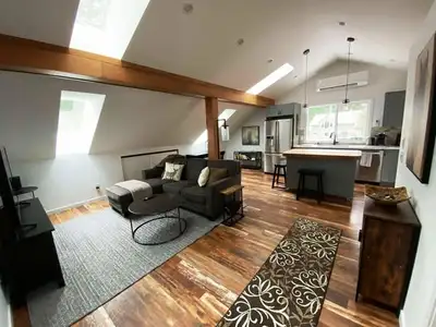 Furnished 1 Bdrm Suite Ideal for IR Posting
