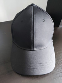 Lululemon Athletica-New black Hat 