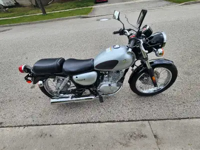 Great beginniners bike. - New tires and tubes (Mar 2025) - New sparkplug (Mar 2025) - Oil and filter...