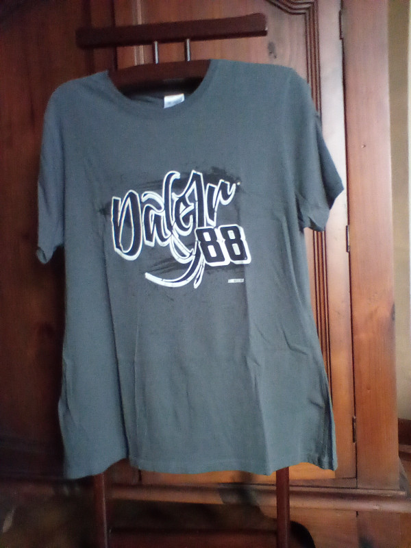 NASCAR DALE JR 88 Women's Charcoal T-shirt, Size XL in Women's - Tops & Outerwear in Oshawa / Durham Region