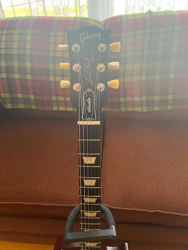 2016 Gibson Les Paul Studio Faded T in Guitars in Cornwall - Image 2