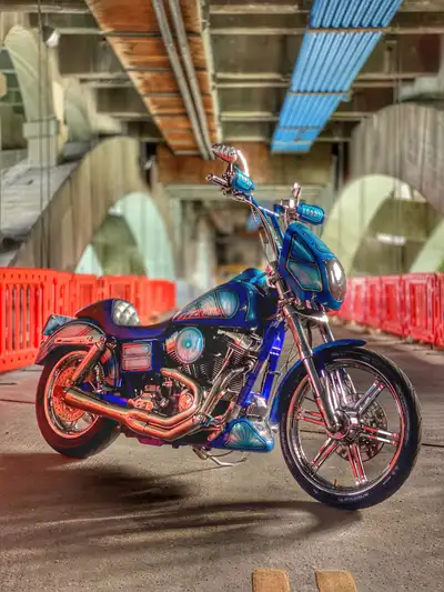 2008 FXDSE2 Build (CVO Dyna Superglide) -Stage 4 -BMC “Wall” Seat -Full tins painted by Trip6ix -Bas...
