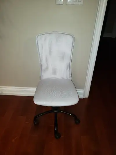 White Computer chair/office chair, View more