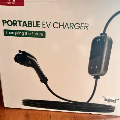 V1-J1772-WB Portable EV Charger With 16A Charging Capability