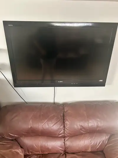 Sony Bravia 46’’ fonctionne très bien aucun dommage ni problème aussi Sanio plasma 50’’ excellente c...