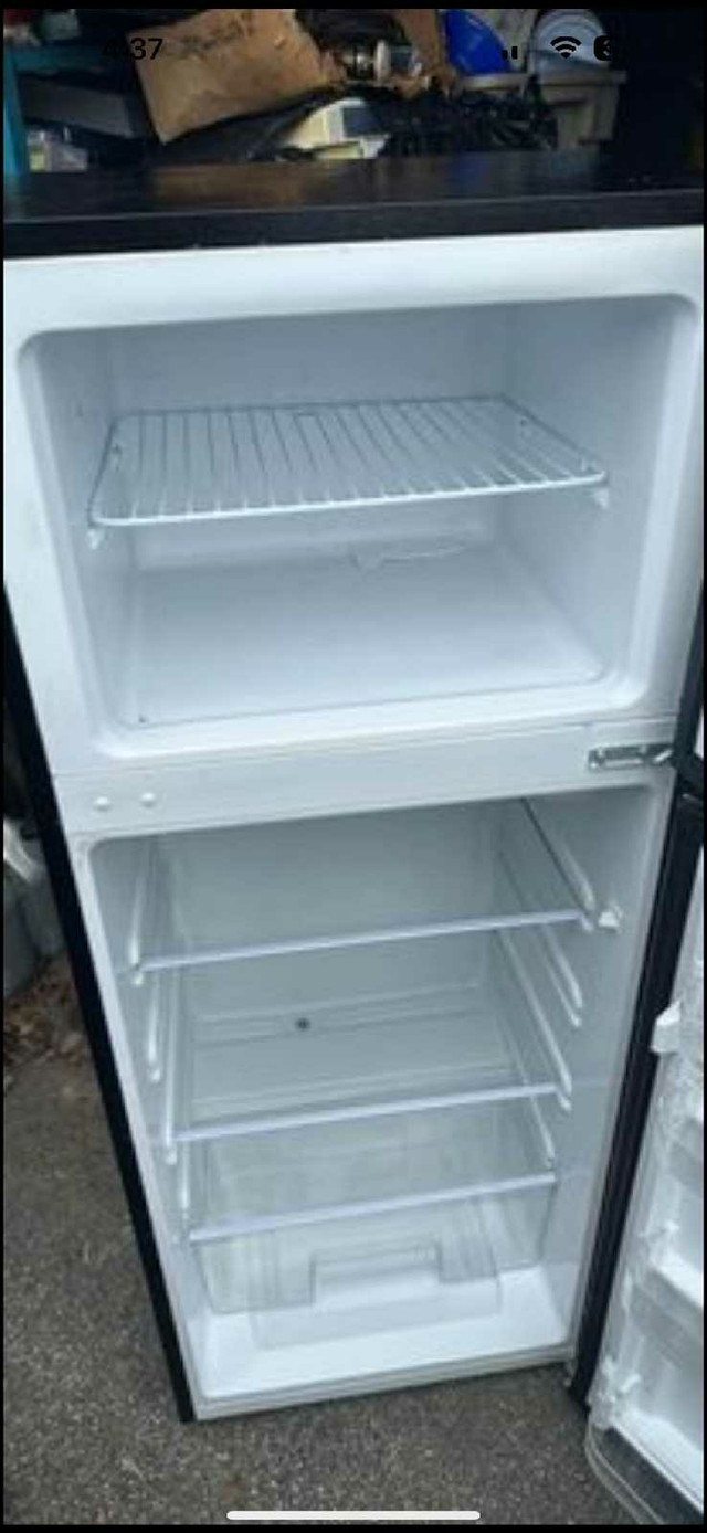 Fridge & freezer in Refrigerators in City of Toronto - Image 3