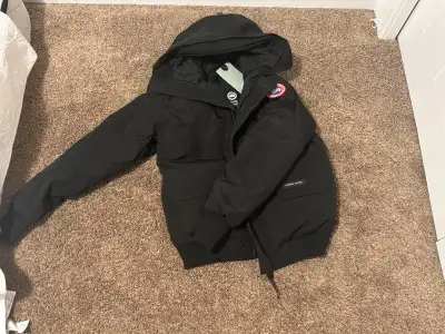 Canada goose Bomber, View more