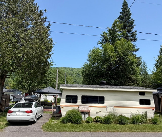 Chalet-roulotte Camping St-Donat — photo 2