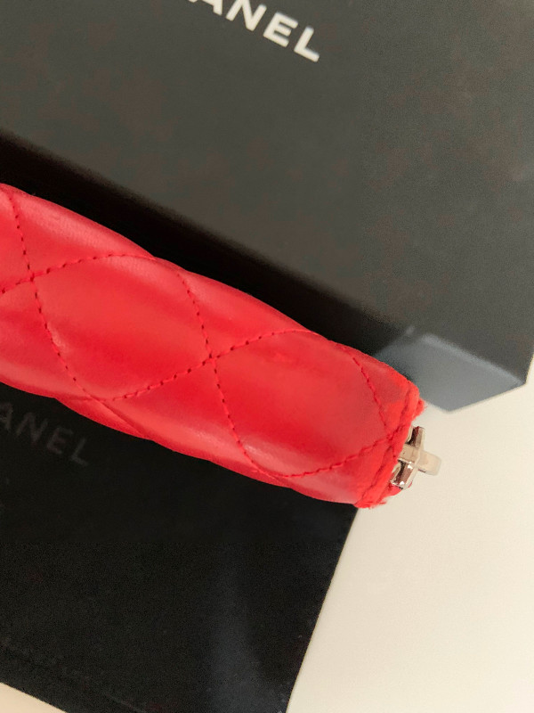 Chanel Red long zipper wallet in Women's - Bags & Wallets in Markham / York Region - Image 4