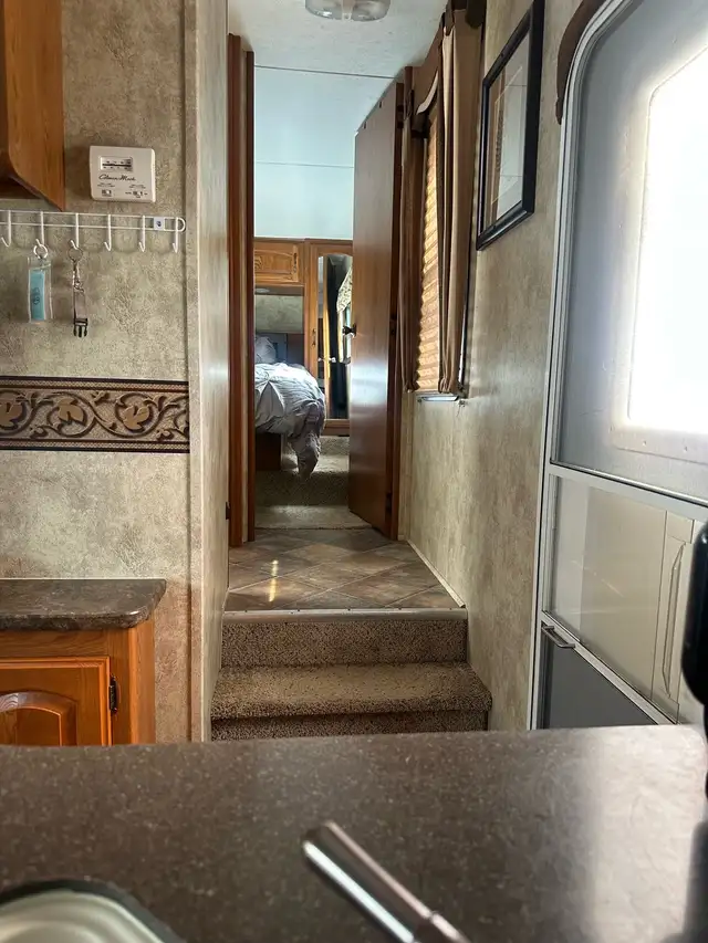 Copper Canyon 5th Wheel in RVs & Motorhomes in Grande Prairie - Image 4