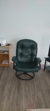 LEATHER RECLINER 