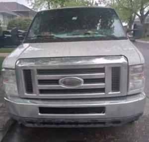 2010 Ford E 250