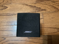 ONE BOSE FREESPACE 3 SURFACE MOUNT SATELLITE STEREO SPEAKER CUBE