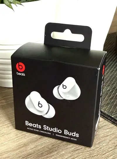 Écouteurs Beats Studio Buds neufs !!, View more