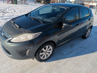 2011 Ford Fiesta SE Yes it is still available