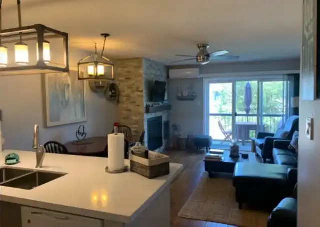 Collingwood - 2 bedroom Condo Lighthouse Point in Ontario in Canada - Image 4