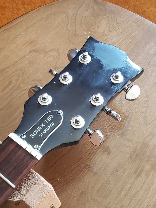 1980 Gibson Sonex 180 Standard in Guitars in Ottawa - Image 4
