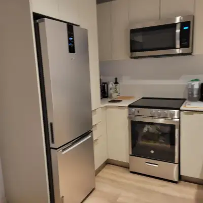 ✨ 3½ TOUT INCLUS – Piscine sur le toit – À pied d’Ottawa Centre-ville de Hull (Gatineau) 1 820 $ / m...