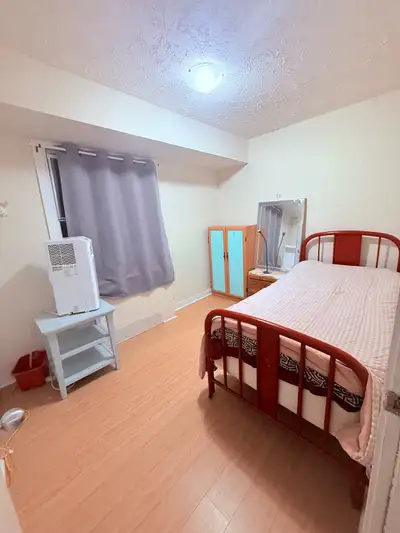 1 bedroom available in 2 bedroom appartment.RENT WILL BE ($650) Only for one professional girl Bed,...